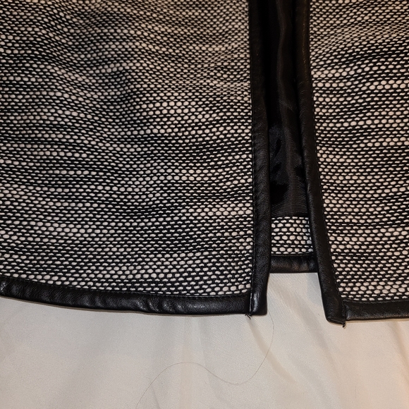 Cropped Blazer - Picture 4 of 7